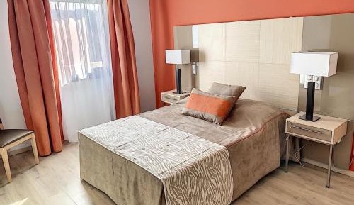 Deluxe Single Room