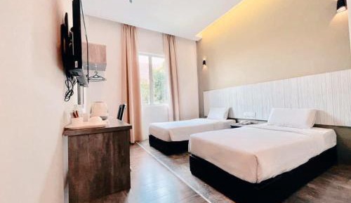 Standard Twin Room