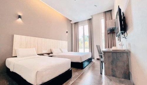 Deluxe Family Room
