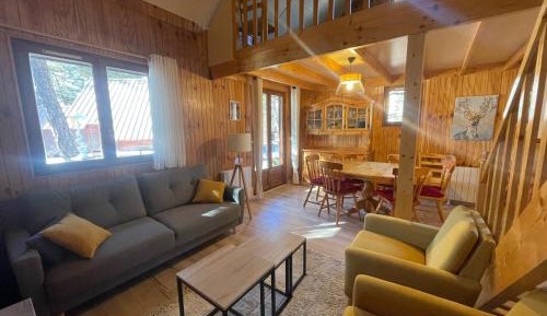 Chalet (8 Adults)