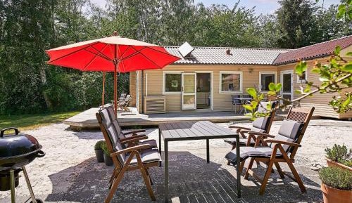 Three-Bedroom Holiday Home 