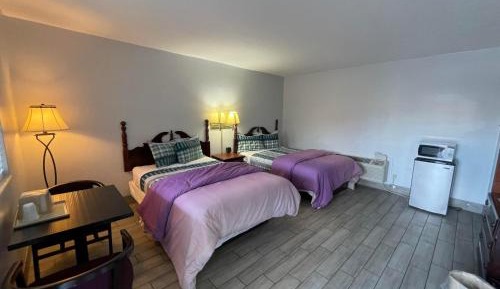 Double Room with Two Double Beds - Non-Smoking