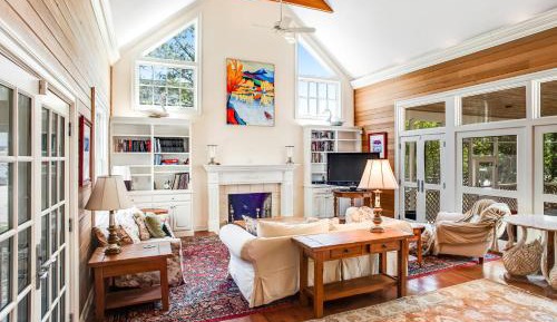 seven bedroom holiday home 