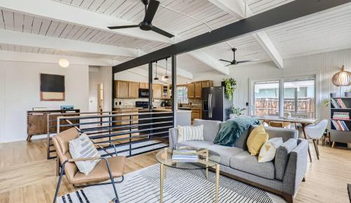 Three-Bedroom Holiday Home 