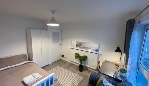 Large Double Room