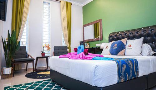 Deluxe Queen Room