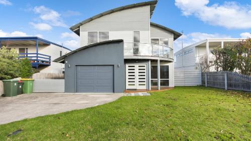 Six-Bedroom House