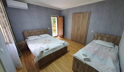 Large Double or Twin Room