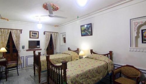 Superior Deluxe Double or Twin Room 