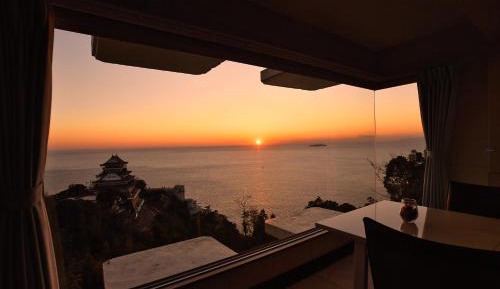 King Suite with Sea View