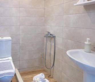One-Bedroom Apartment with Sea View- Ground Floor