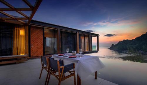 Three Bedroom Pool Villa Signature