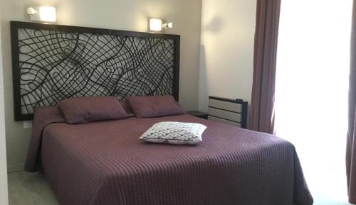 Twin Room with Private Bathroom