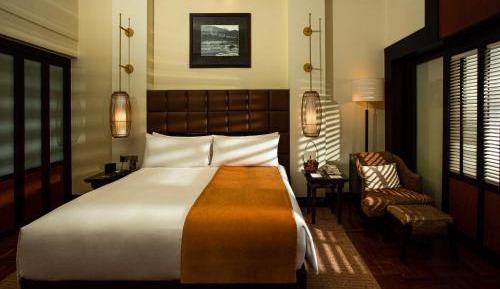 Classic King Room with City View