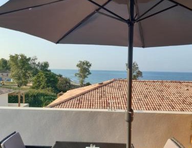 Studio with Sea View