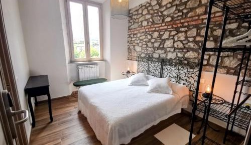 Deluxe Double or Twin Room with Mountain View