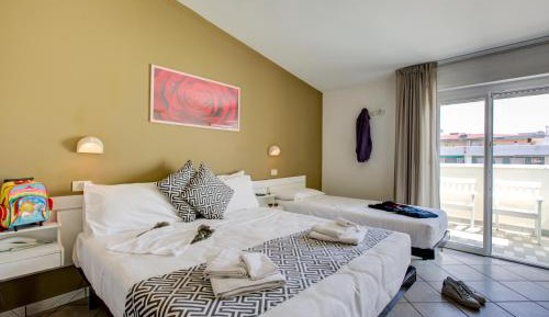 Triple Room with Balcony