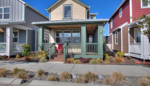 Three-Bedroom Holiday Home 