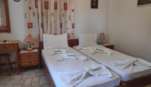 One-Bedroom Apartment with Balcony