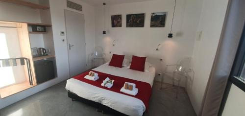Superior Triple Room