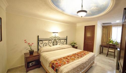 Standard King Room