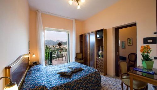 Deluxe Double Room with Sea View
