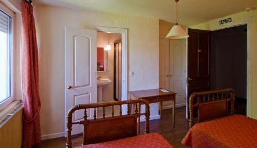 Basic Triple Room with Shower