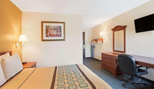 Deluxe Double Room with Two Double Beds - Non-Smoking