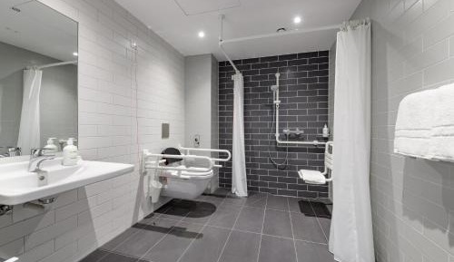 Standard Queen Room - Disability Access