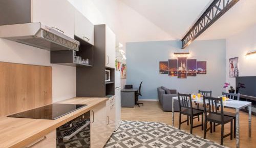 One-Bedroom Apartment
