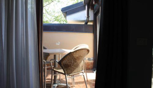 One-Bedroom Apartment with Balcony - Attic
