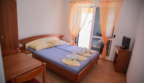 Studio with Balcony and Sea View (2 Adults)
