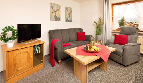 Apartment with Mountain View
