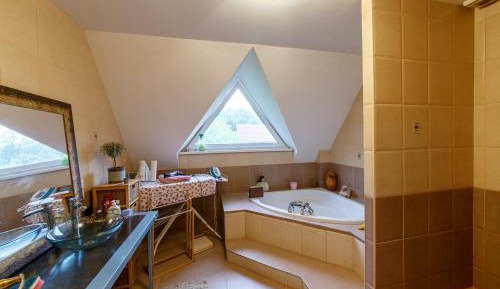 Double or Twin Room with City View