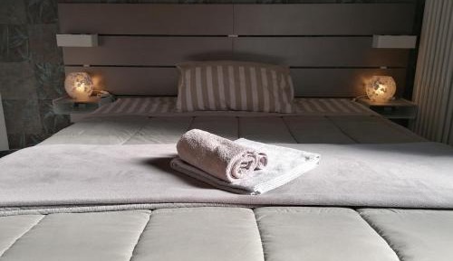 Double or Twin Room with Shared Bathroom