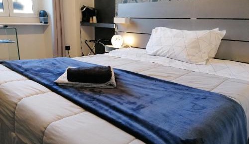 Double or Twin Room with Private Bathroom