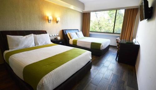 Deluxe Queen Room with Two Queen Beds