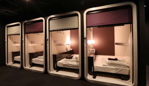 Business Class Cabin for Female