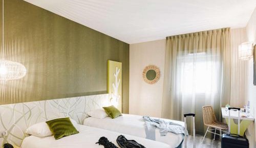 Standard Twin Room