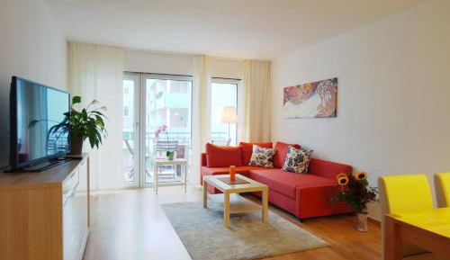 Apartment with Balcony and Garage