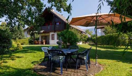 Villa with Garden View