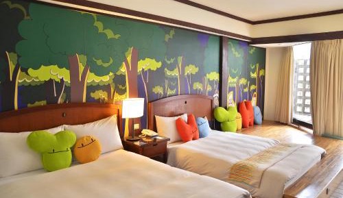 Kid-themed Family Room