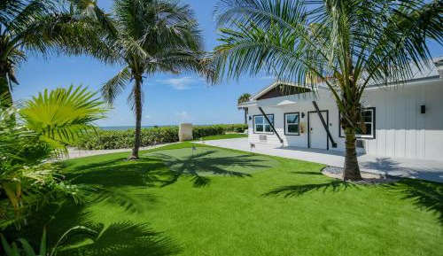 Beachfront 1 Bedroom King Suite