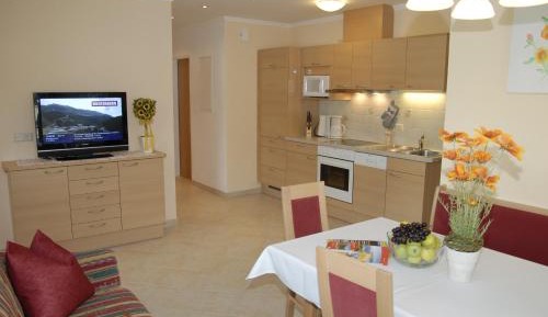One-Bedroom Apartment with Balcony