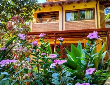 Villa with Garden View