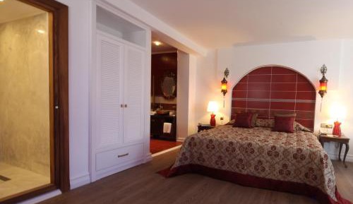 Deluxe Double Room with Turkish Bath