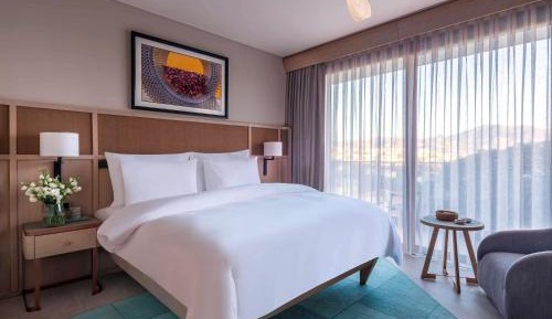 Deluxe King Room with Sea View
