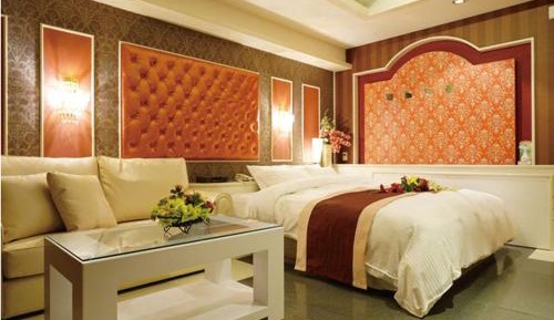 Standard Queen Room