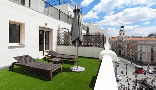 Double or Twin Room with terrace - Front Side