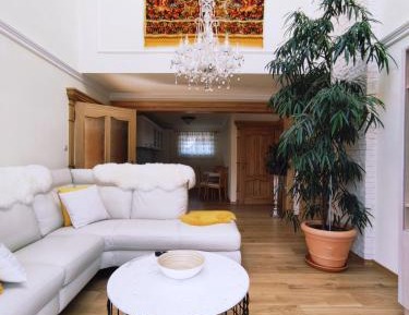 Apartment with Garden View